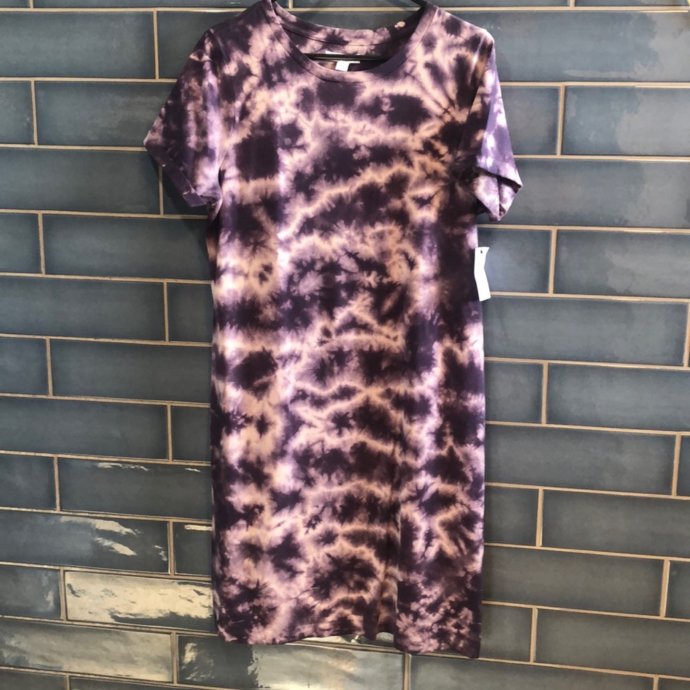 Purple and white tie dye dress size M NWT